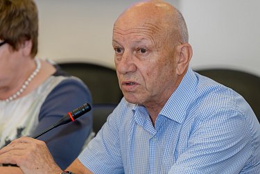 Депутаты заслушали руководителя Росздравнадзора